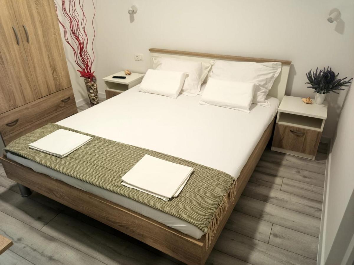 Apartman Lux Makarska Esterno foto