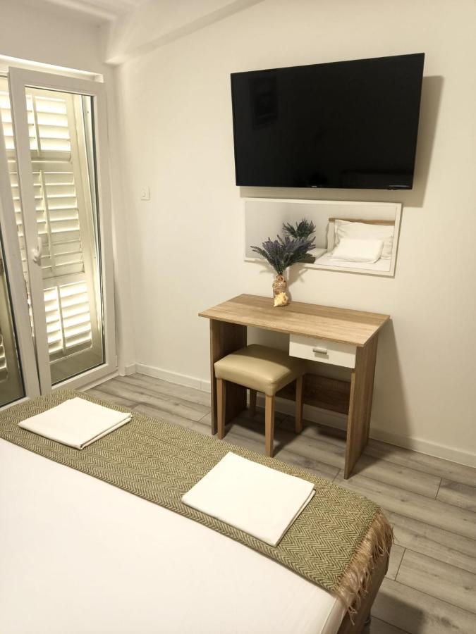 Apartman Lux Makarska Esterno foto
