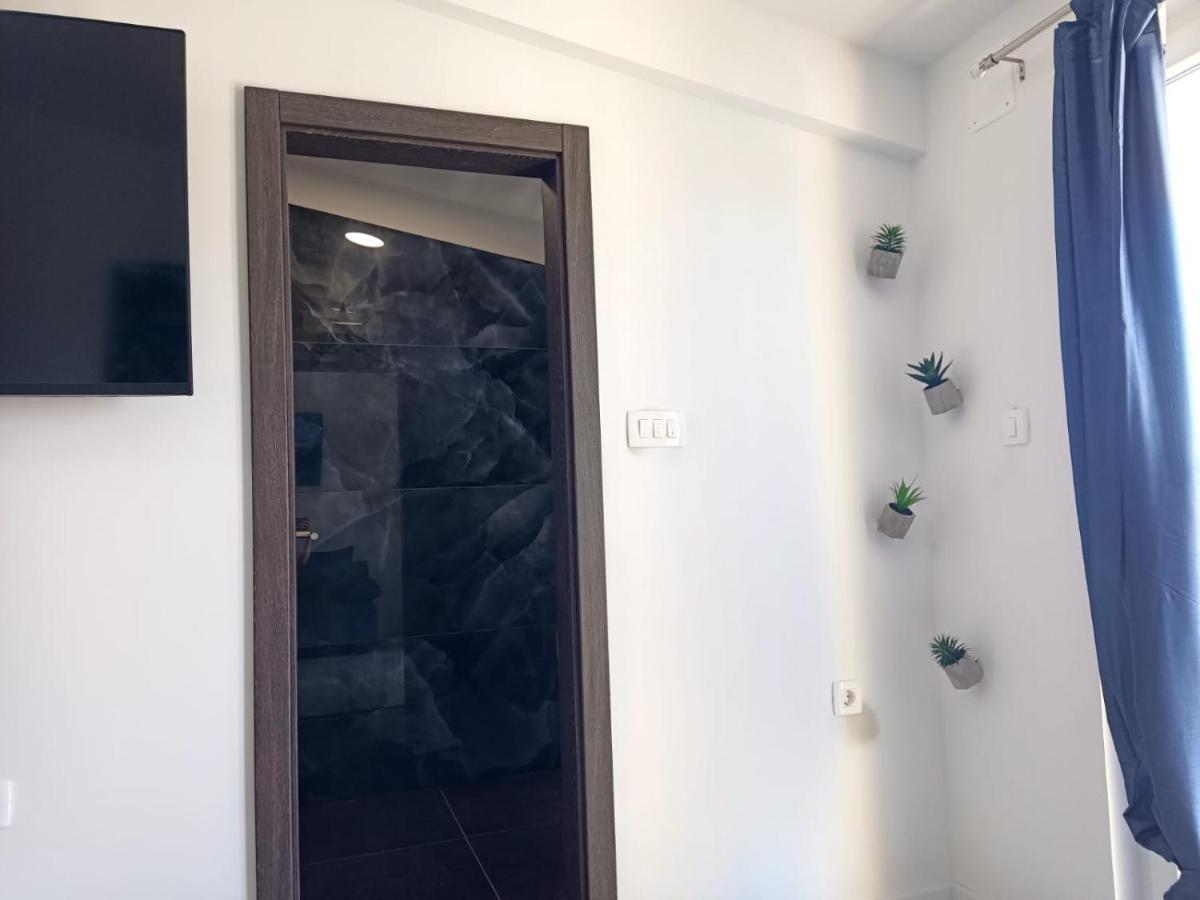 Apartman Lux Makarska Esterno foto