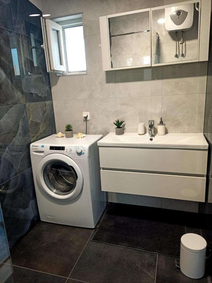 Apartman Lux Makarska Esterno foto