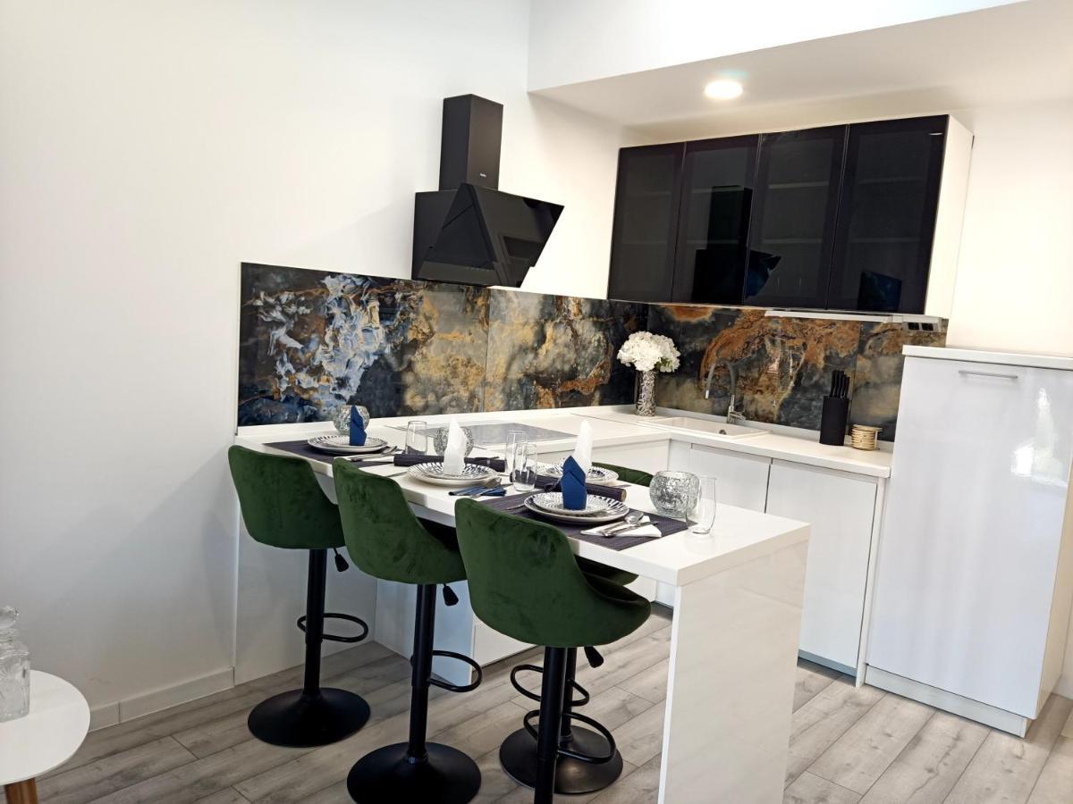 Apartman Lux Makarska Esterno foto