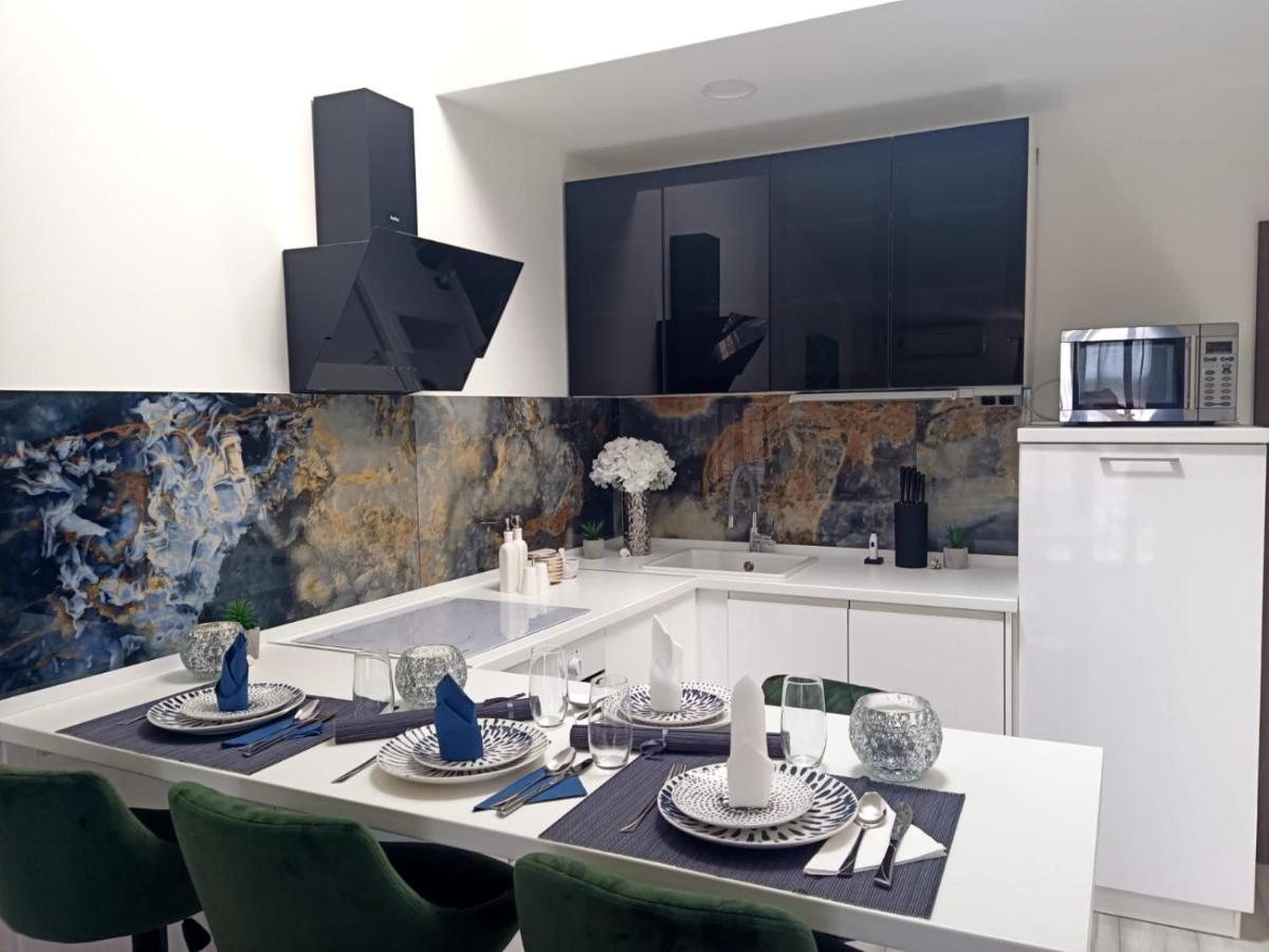 Apartman Lux Makarska Esterno foto
