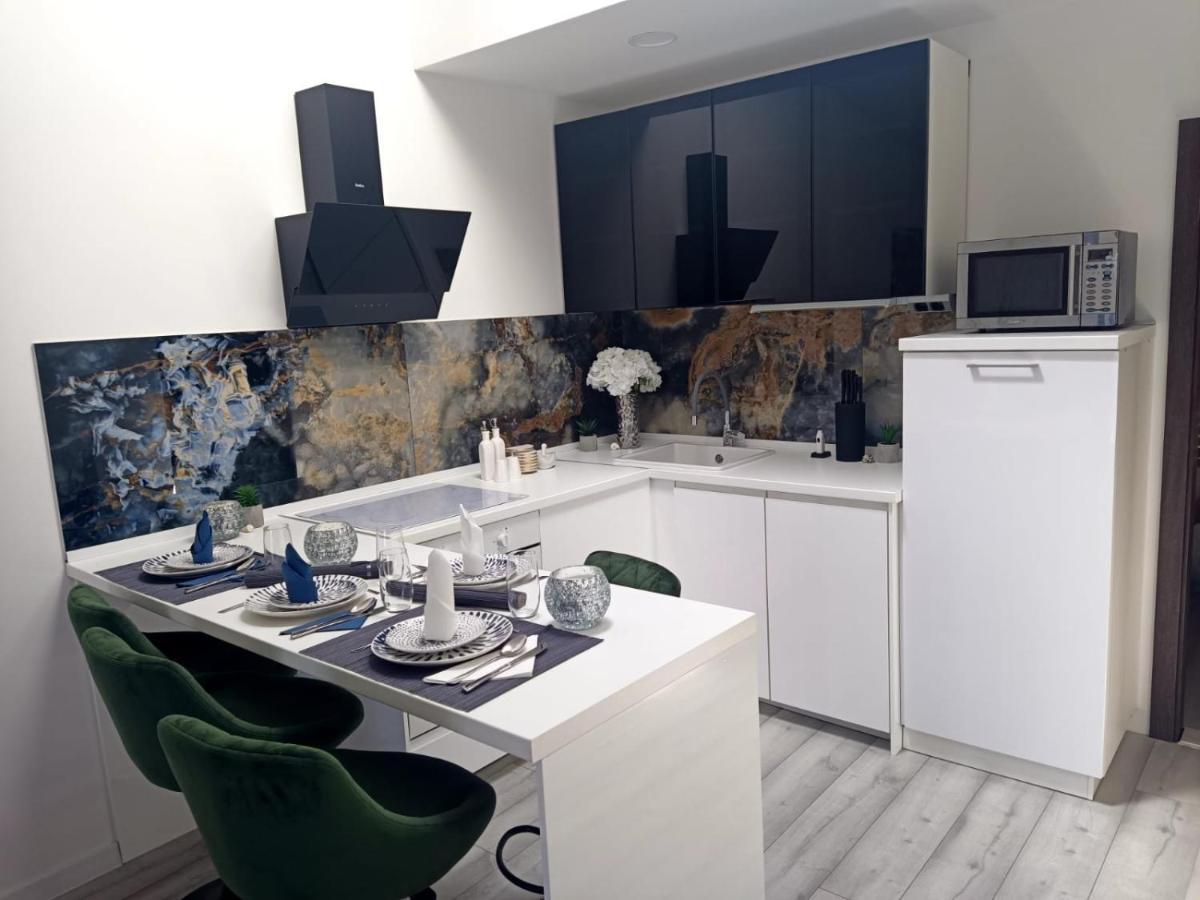 Apartman Lux Makarska Esterno foto