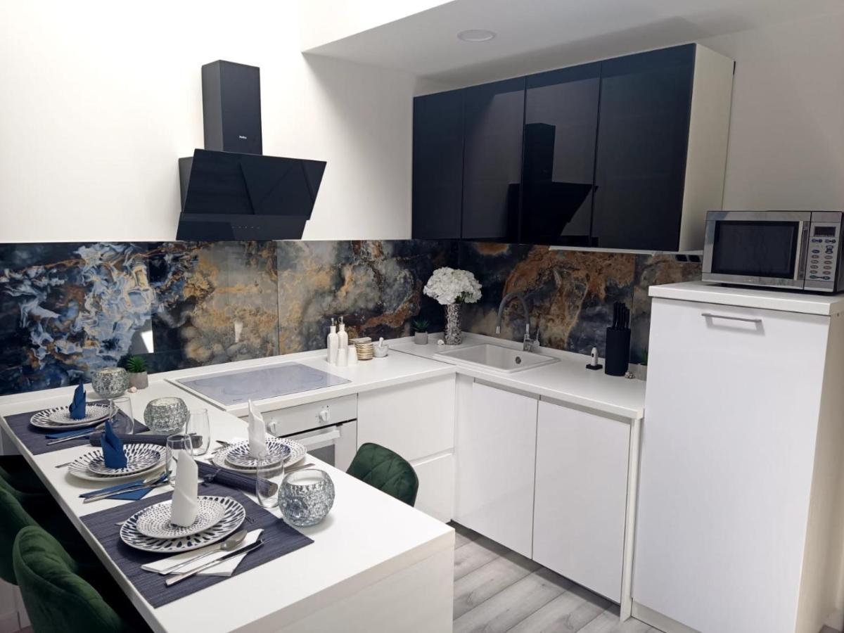 Apartman Lux Makarska Esterno foto