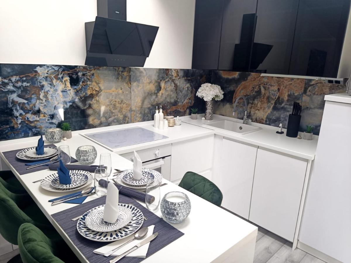 Apartman Lux Makarska Esterno foto